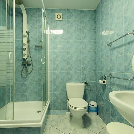 Goscinne Akropol Nocleg ze śniadaniem *