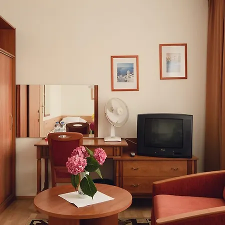 Goscinne Akropol Bed & Breakfast *