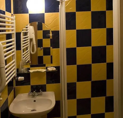 Goscinne Akropol Bed & Breakfast *